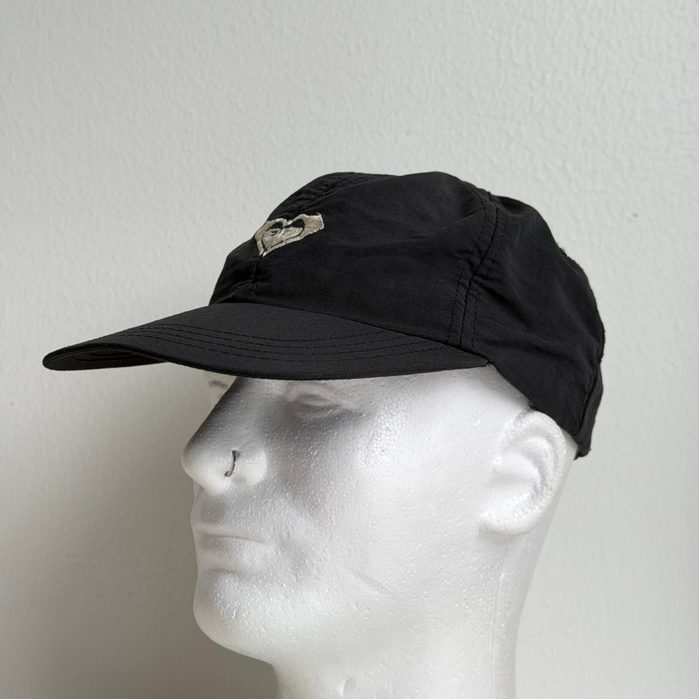 Vintage Roxy Logo Nylon Baseball Hat Womens Black Surf Skate Elastic Strapback